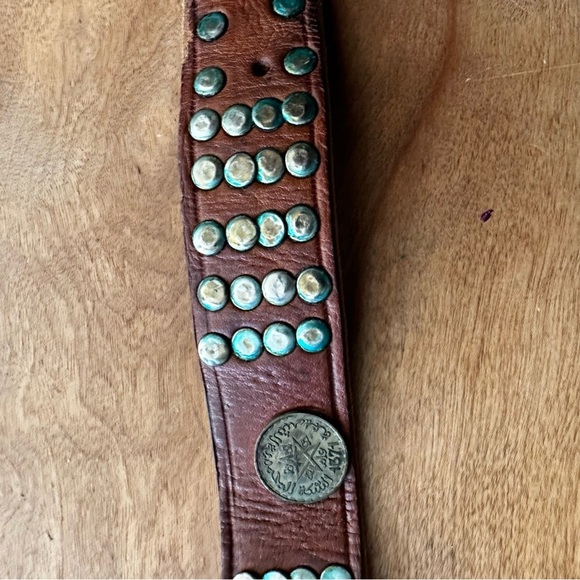 Timbuktu | Vintage Distressed Leather Coin Belt - Picture 8 of 10